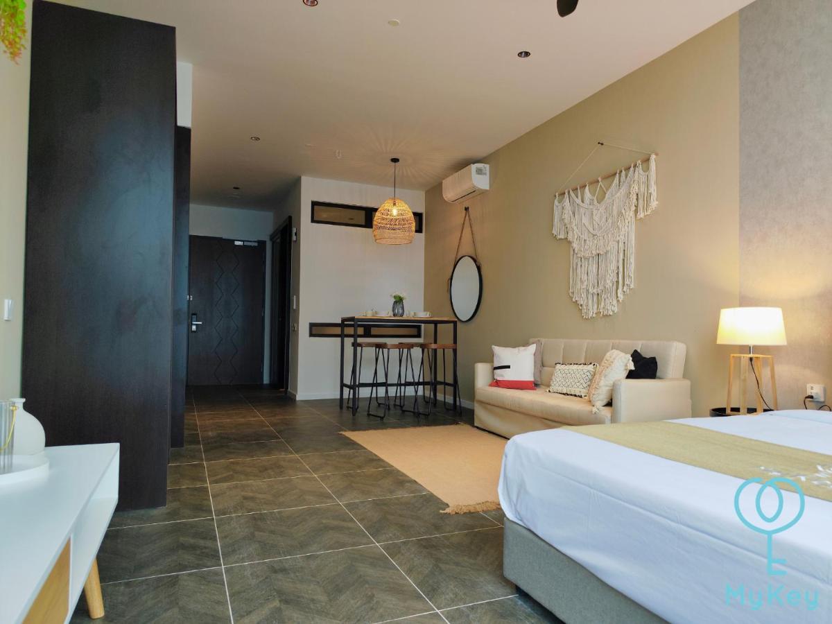 Scarletz By Mykey Aparthotel